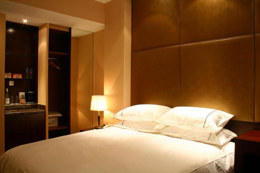 Shanghai Baron Business Bund Hotel Екстер'єр фото